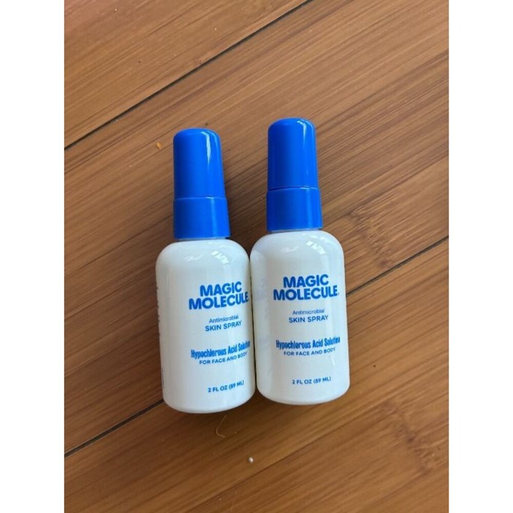 Magic Molecule Hypochlorous Acid Spray for Breakout-Prone Skin x2 NEW